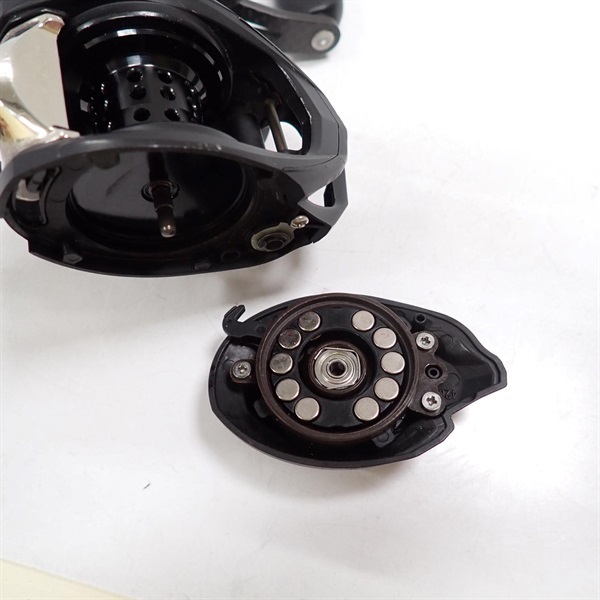 レボＬＸ９９２Ｚ 左